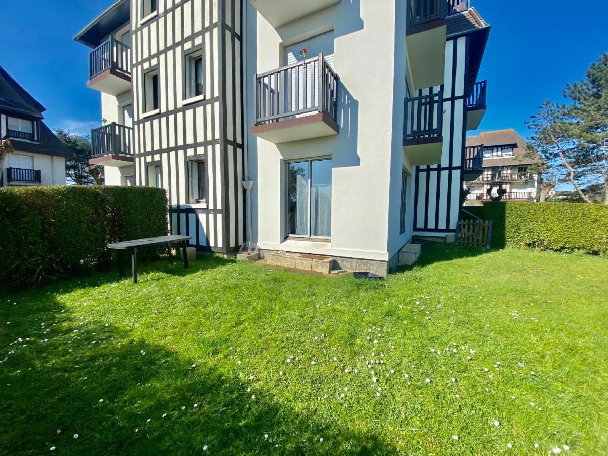 Superbe Appartement Avec Jardin Ensoleille Blonville-sur-Mer Buitenkant foto